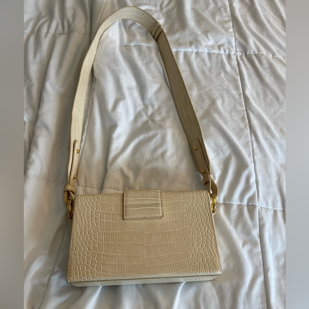 JW PEl Ivory Croc Grace
Box Bag NWOT Contemporary, Elegant, Simplicity, Chic - Picture 8 of 17